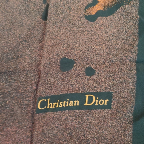 Scarf - Picture 2 of 2